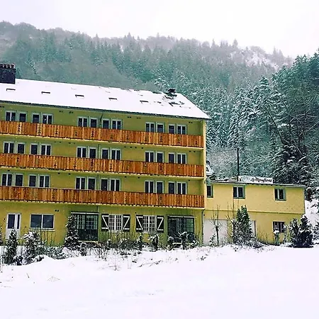 Les Mouflons 3*