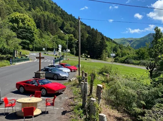 Les Mouflons Отель 3*