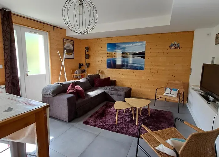 Les Mouflons Отель 3*