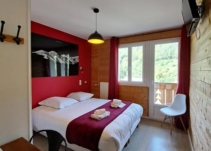 Les Mouflons Отель