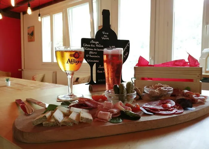 Отель Les Mouflons 3*